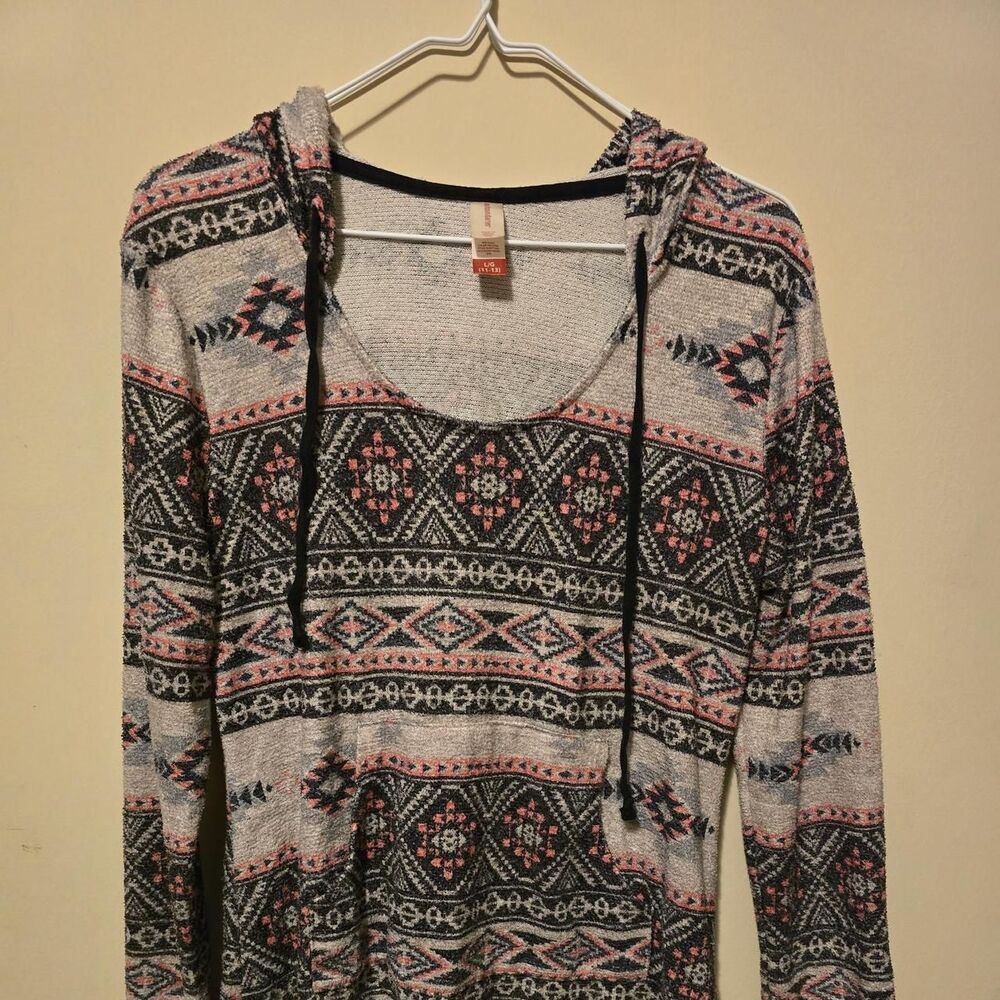 No-boundaries Women's multi Hoodie